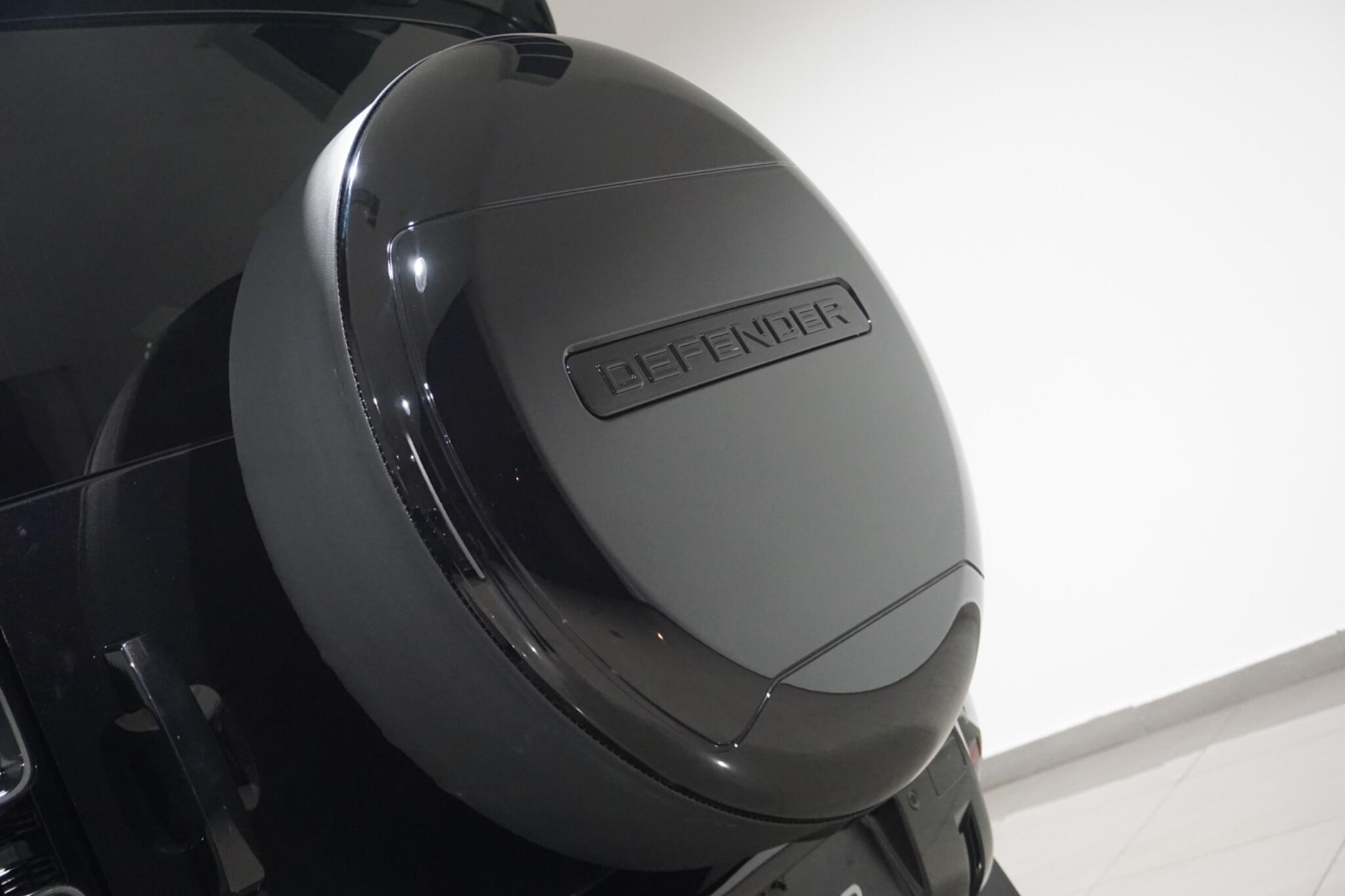 Land Rover Defender 110 3.0 P400 MHEV XS Edition SUV 5dr Petrol Auto 4WD Euro 6 (s/s) (400 ps)